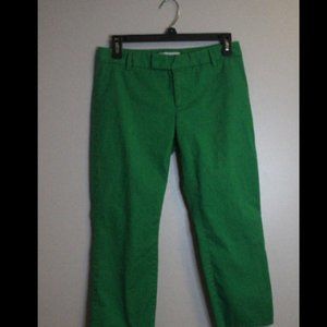 Green capris